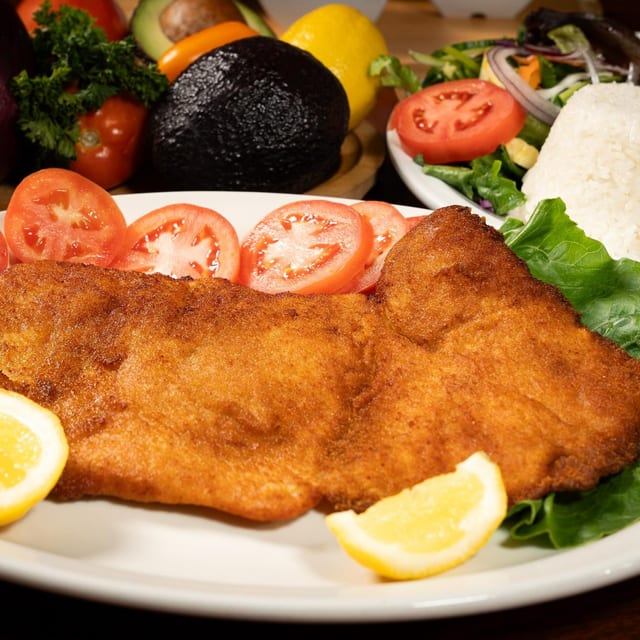 Breaded Chicken (Milanesa de Pollo).