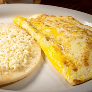 Eggs with Bacon (Huevos con Tocineta)