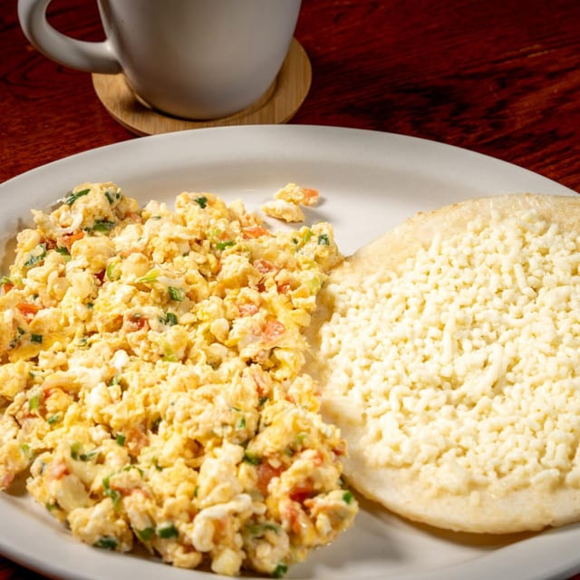 Scrambled Eggs with Onion and Tomato (Huevos Pericos).